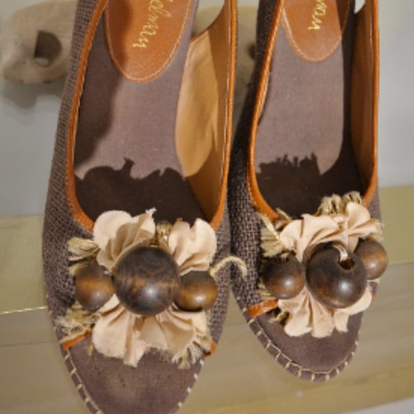 Vintage 90's Straw w Wood/Leather Fleur Toe Heels - Picture 2 of 8